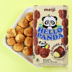 Шоколадное печенье Meiji Hello Panda с молочной начинкой