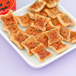 Печенье LOTTE "Мишки Коала" Halloween с шоколадной начинкой